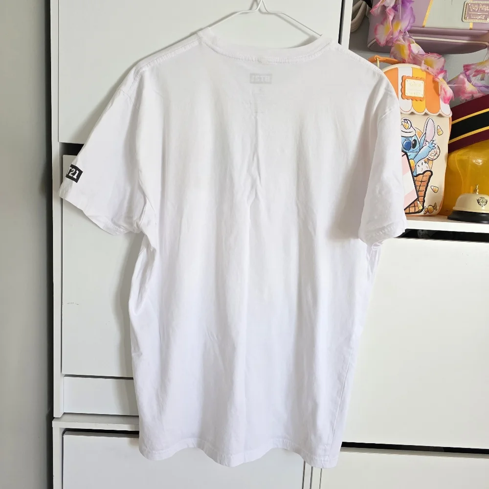 BT21 BTS Shirt Short Sleeve K-Pop Korean Characters Kawaii Y2K - Picture 3 of 4